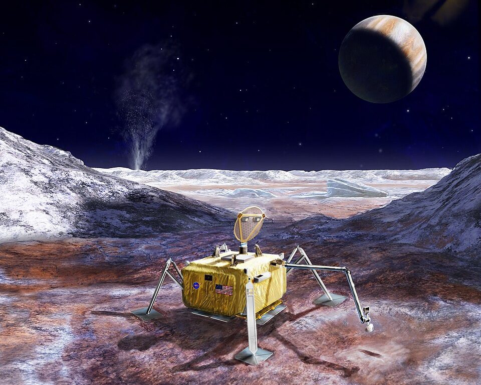 Космический аппарат изучает поверхность Европы